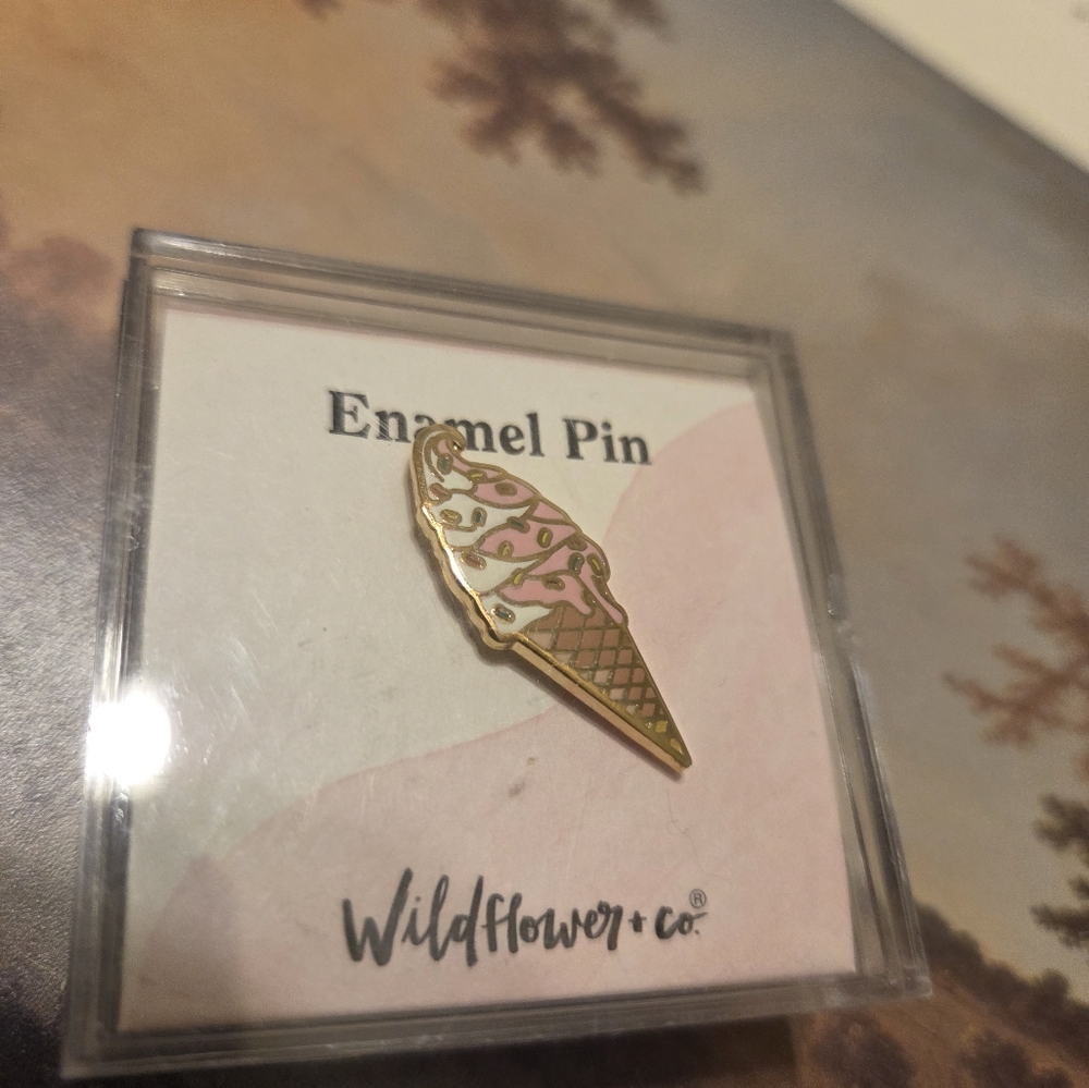 Ice Cream Enamel Pin - Picture 2 of 3